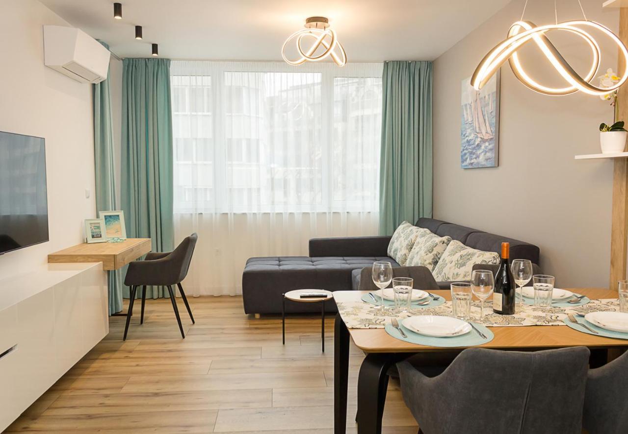 Modern Seaside Retreat 1Bd Apartments By Flat Mаnager Варна Екстериор снимка