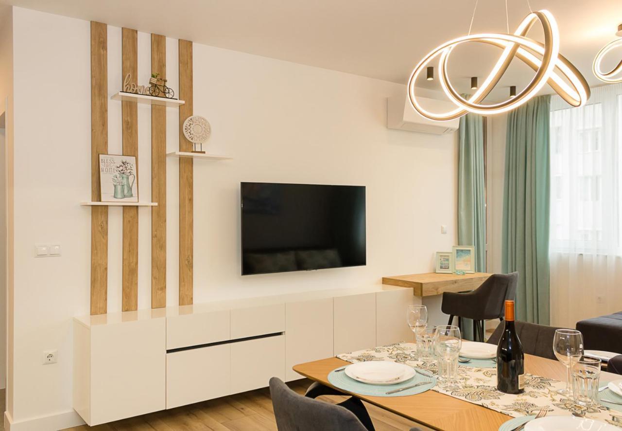 Modern Seaside Retreat 1Bd Apartments By Flat Mаnager Варна Екстериор снимка