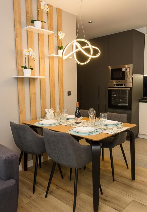 Modern Seaside Retreat 1Bd Apartments By Flat Mаnager Варна Екстериор снимка