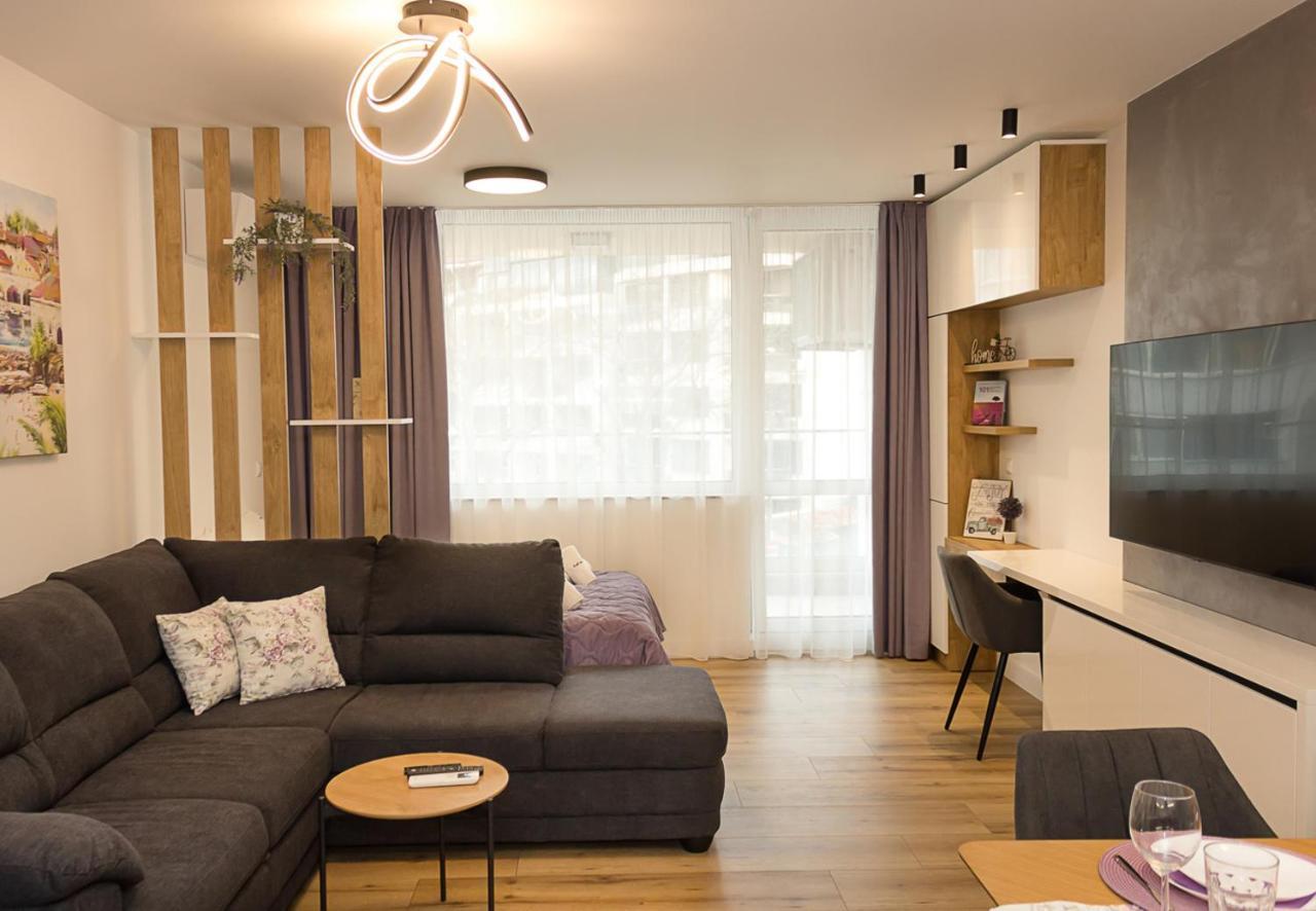 Modern Seaside Retreat 1Bd Apartments By Flat Mаnager Варна Екстериор снимка
