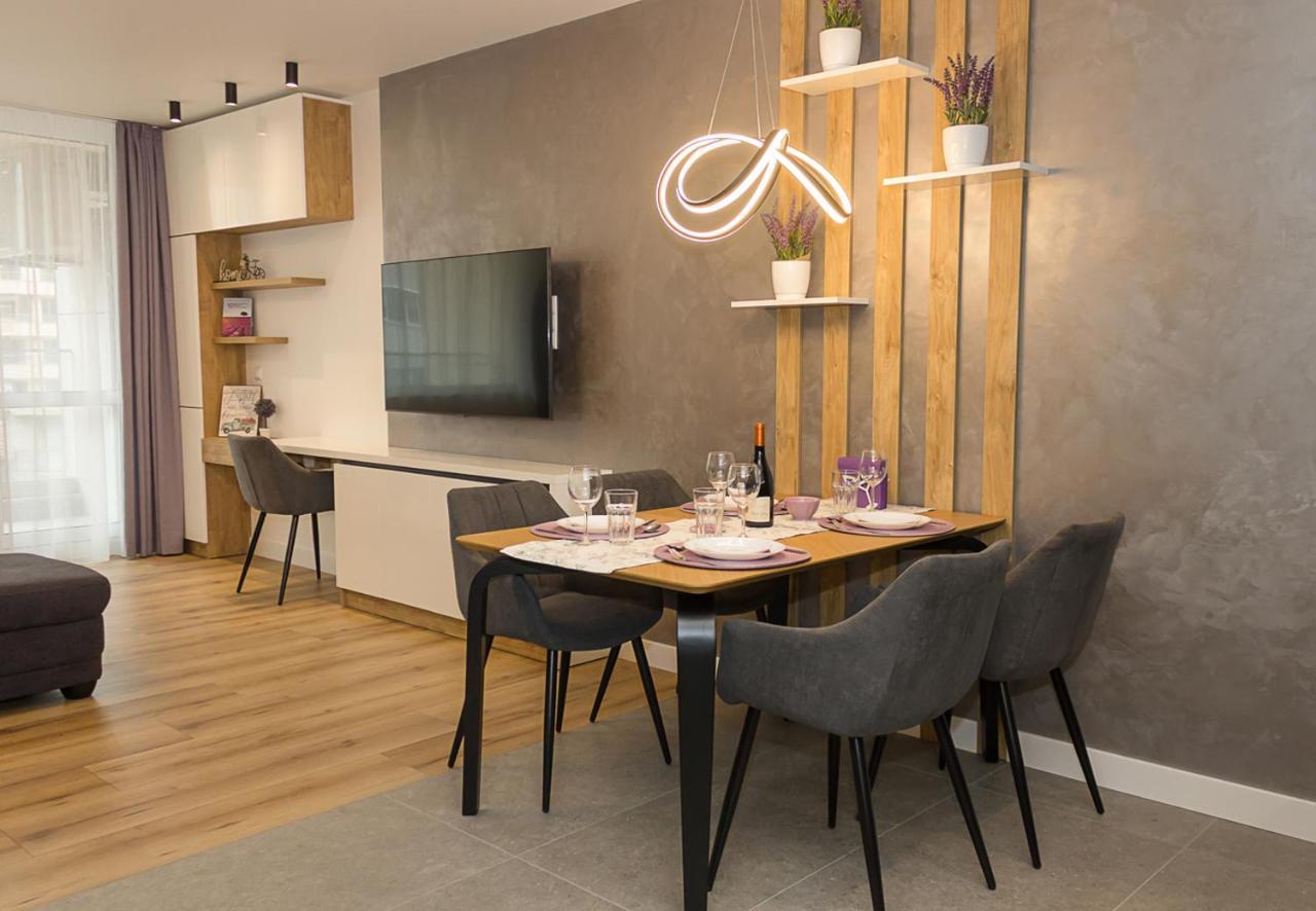 Modern Seaside Retreat 1Bd Apartments By Flat Mаnager Варна Екстериор снимка
